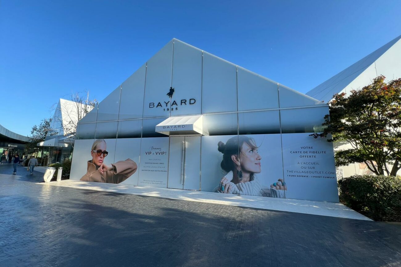 Signaletique_Enseigne_The_village_2